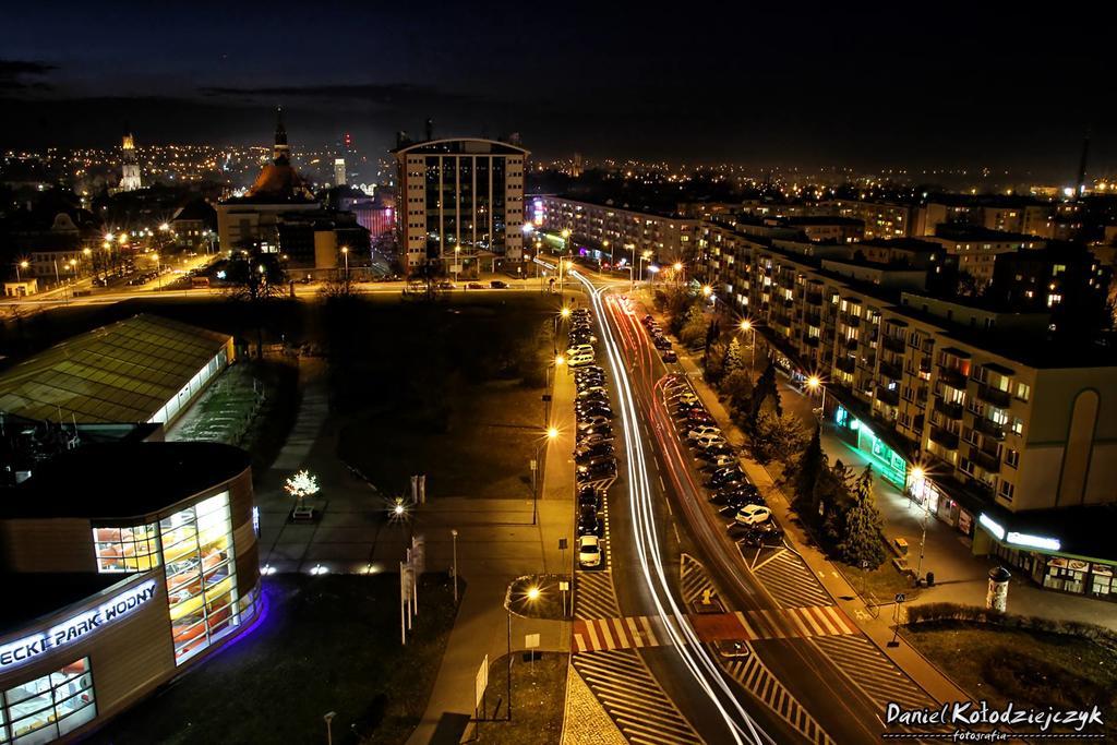 Noclegi Biala Roza Boleslawiec  Extérieur photo