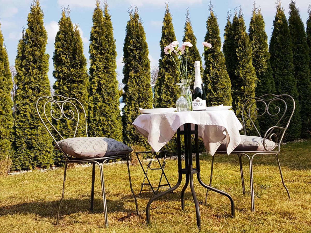 Noclegi Biala Roza Boleslawiec  Extérieur photo